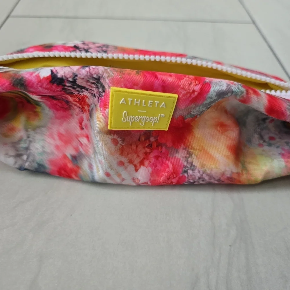 Athleta Supergoop! Floral Cosmetic Bag - Picture 4 of 11